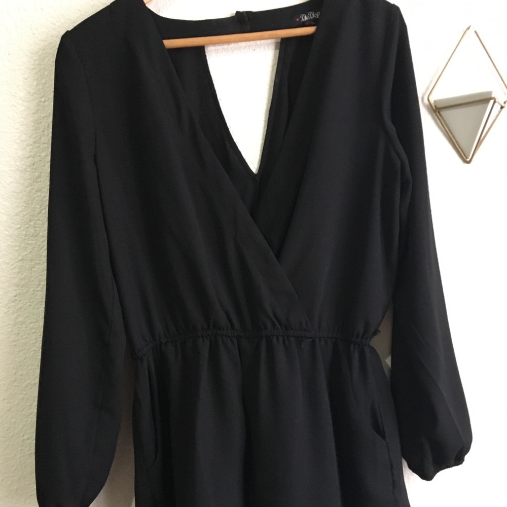 Be Bop Long Sleeve Romper size L Black